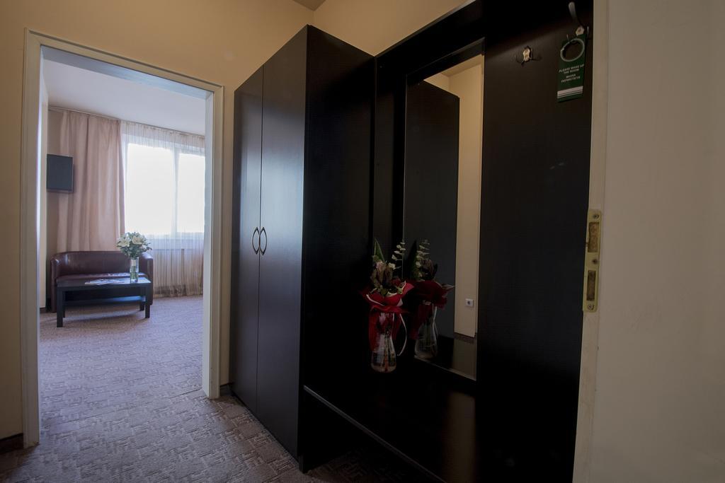 Hotel City Inn Sofia Bagian luar foto