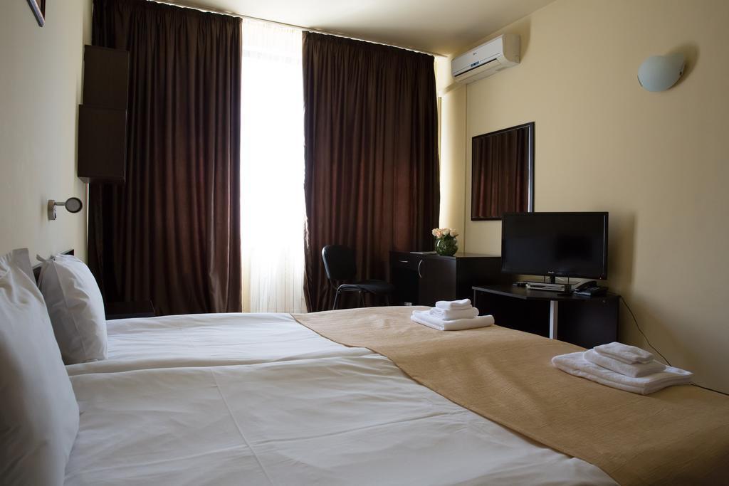 Hotel City Inn Sofia Bagian luar foto